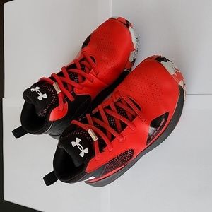 1Y Under Armour Shoes